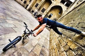 Bike Parkour 2.0 – Ulicami Barcelony !