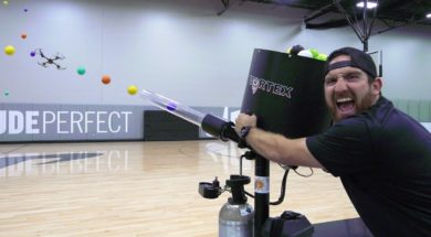 Polowanie na drony | Dude Perfect