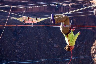 BASE Jumping & Highlining Szaleństwo na sieci !