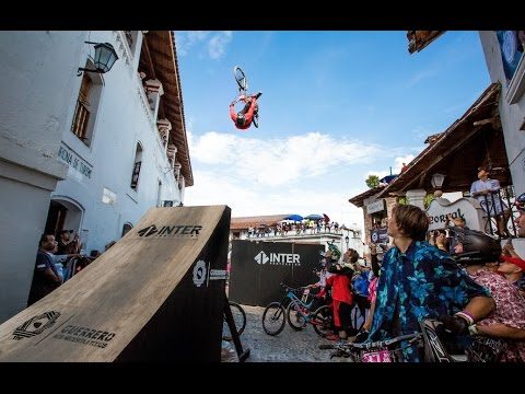 Monster Energy: Down Hill Taxco 2016